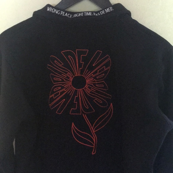 Pull over collared sweat shirt - Picture 2 of 3